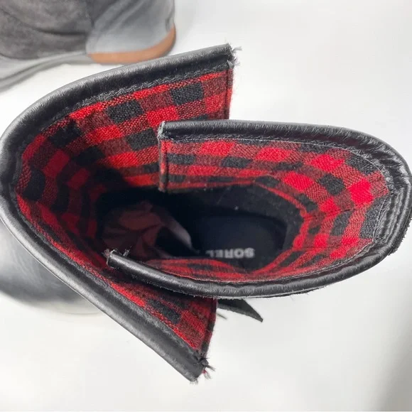 SorelMajor Moto Boot, Black, Buffalo Plaid Liner #NL2432-010 Sz. 7.5